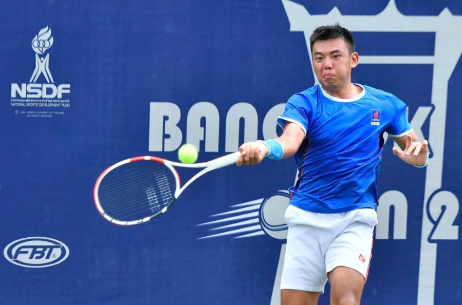 Có nền tảng tố chất quần vợt xuất sắc