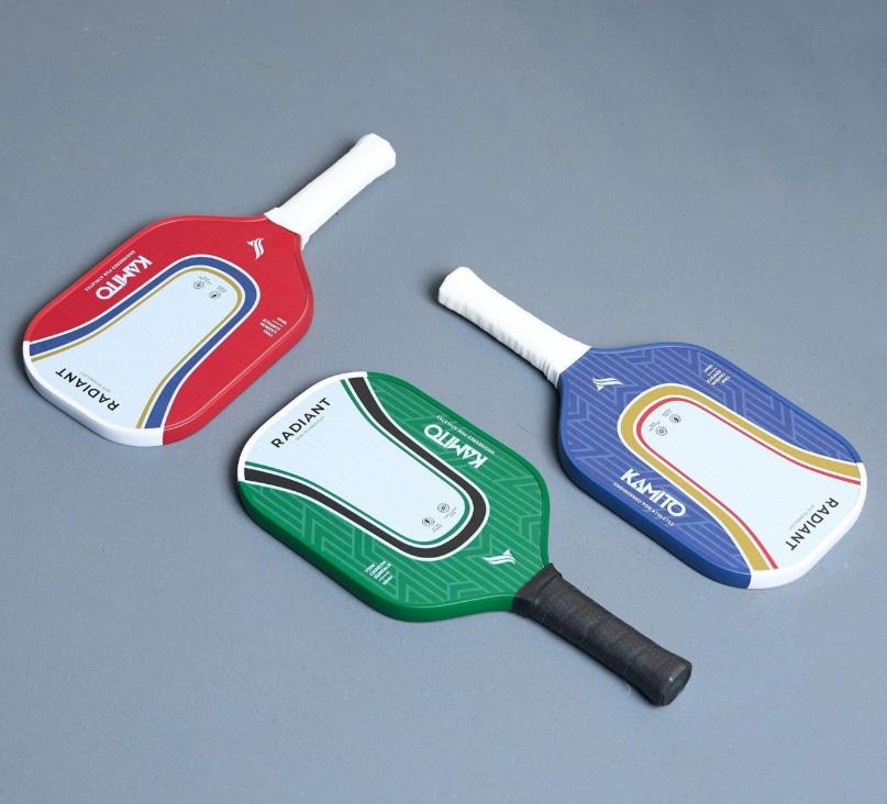 Vợt pickleball Kamito Radiant có thiết kế năng động, trẻ trung