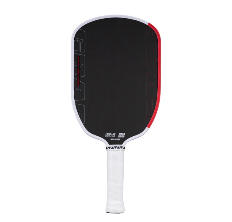 Graf Pro thiên hướng về lối đánh kiểm soát và duy trì sự ổn định