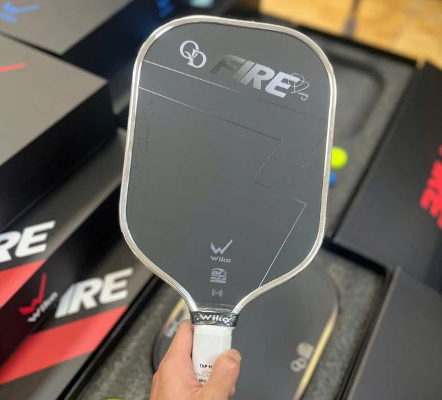 Vợt pickleball màu trắng Wika Fire