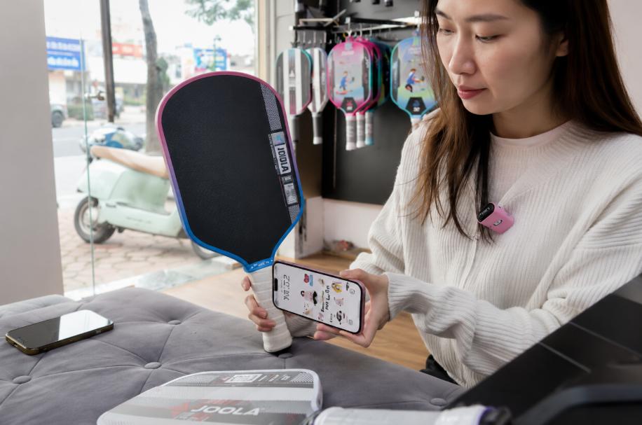 Bật tính năng NFC trên điện thoại và đưa lại khu vực chip NFC