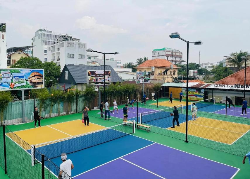 Sân pickleball Nhà Mình
