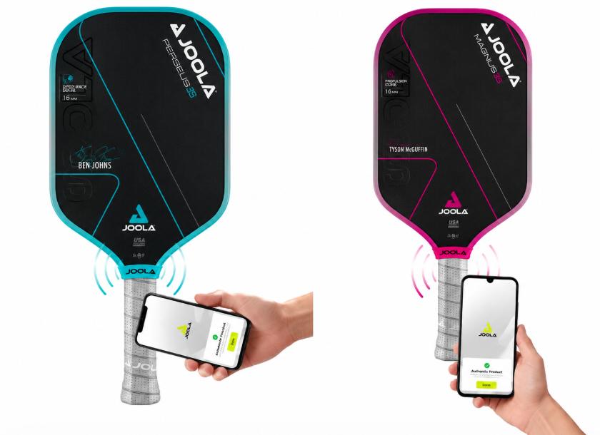 Kiểm tra NFC giúp xác minh vợt chính hãng và xem chi tiết sản phẩm